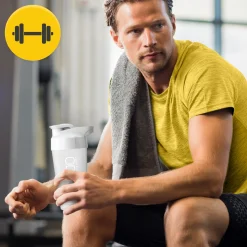 Shaker sportowy ULTRA do odżywek 700 ml